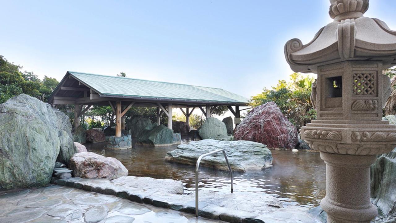 Ryugujo Spa Hotel Mikazuki Fujimitei Kiszarazu Kültér fotó
