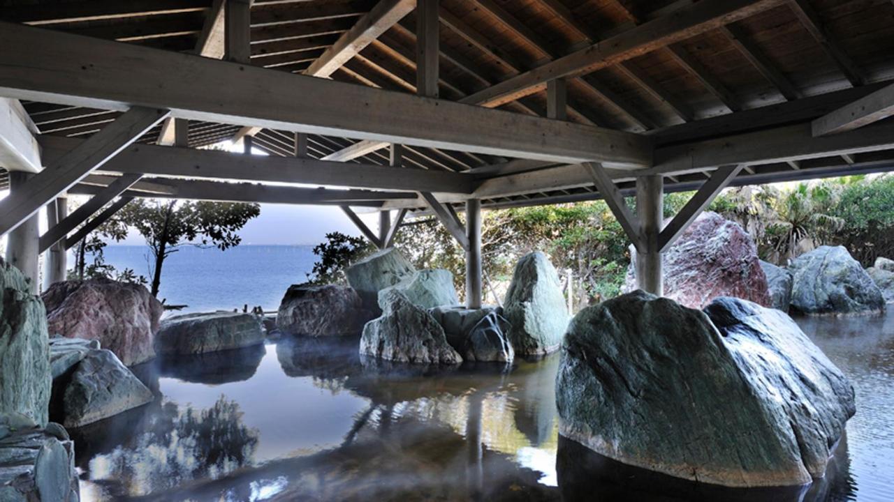 Ryugujo Spa Hotel Mikazuki Fujimitei Kiszarazu Kültér fotó