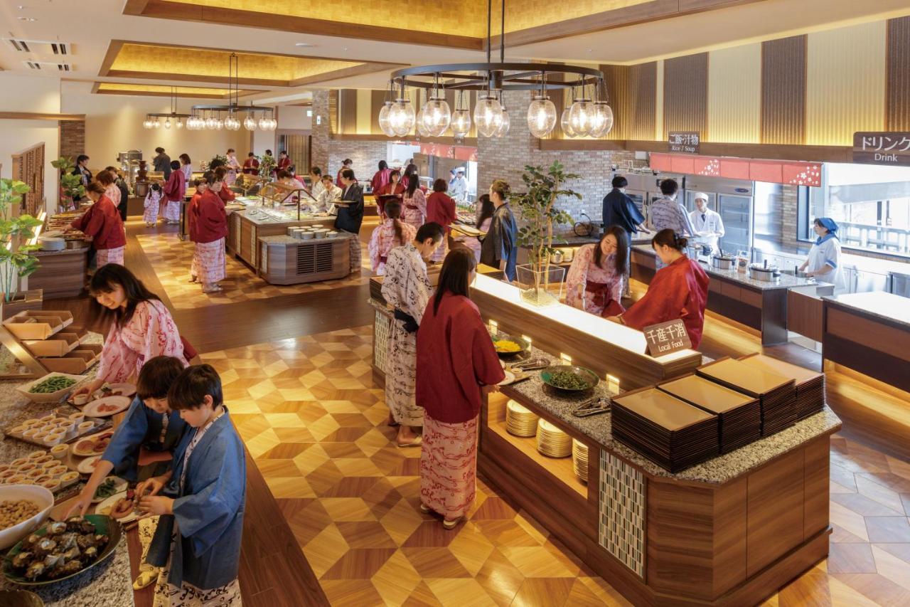 Ryugujo Spa Hotel Mikazuki Fujimitei Kiszarazu Kültér fotó